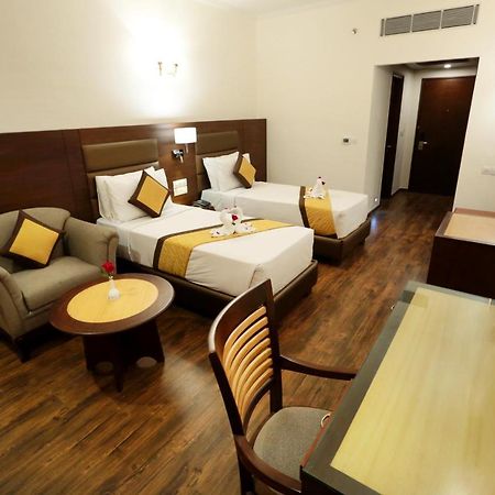 Hotel Meraden Grand Váránaszi Kültér fotó