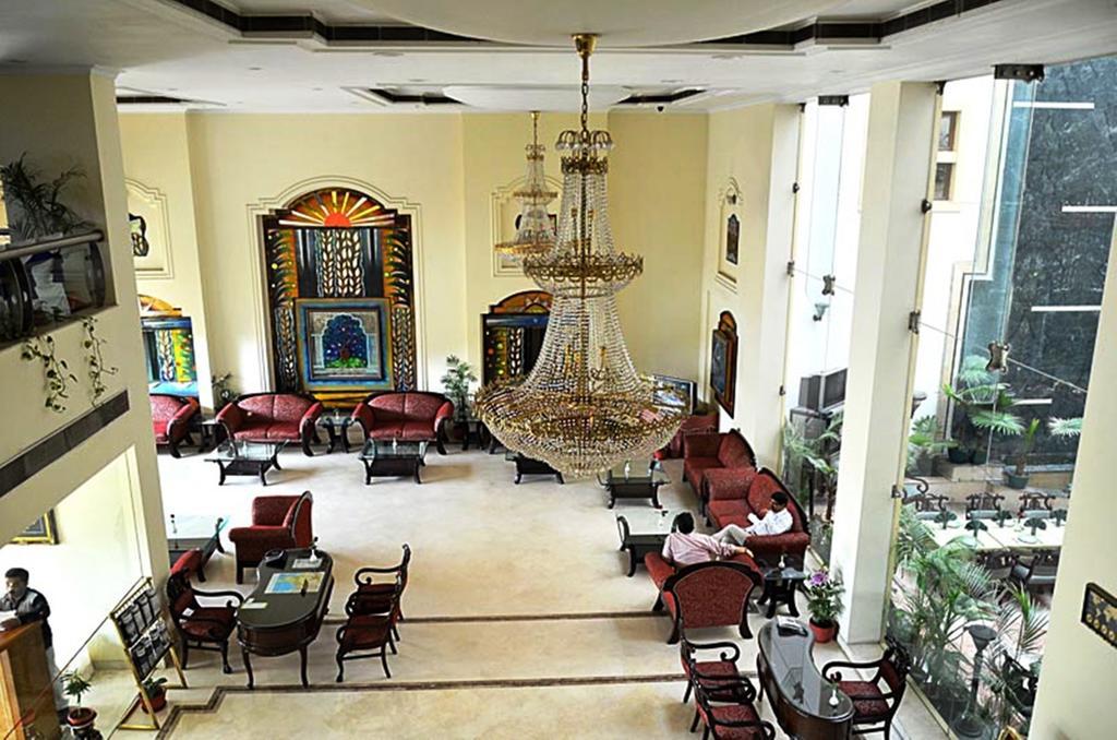 Hotel Meraden Grand Váránaszi Kültér fotó